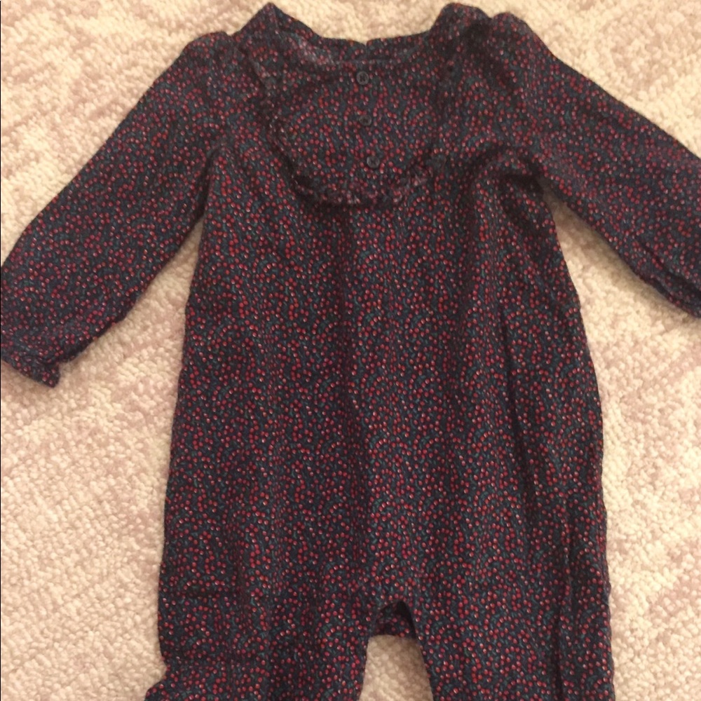 Baby girls long sleeved romper by Gap